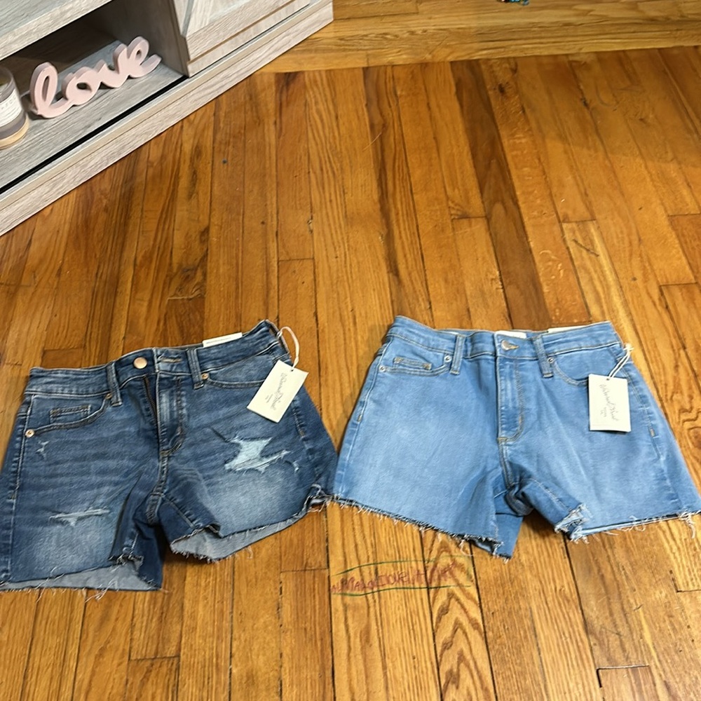 2 pairs of UNIVERSAL THREAD HIGH RISE MIDI SHORTS SIZE 0 NWT!